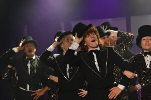 2406 Mcd A Chorus Line 9